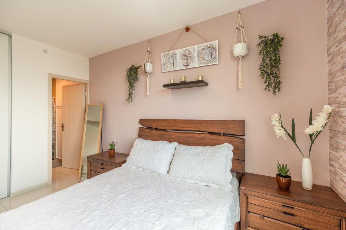 Boho Chic, Apart- Condo Cerca De Sjo Intl Airport Ередия Екстериор снимка