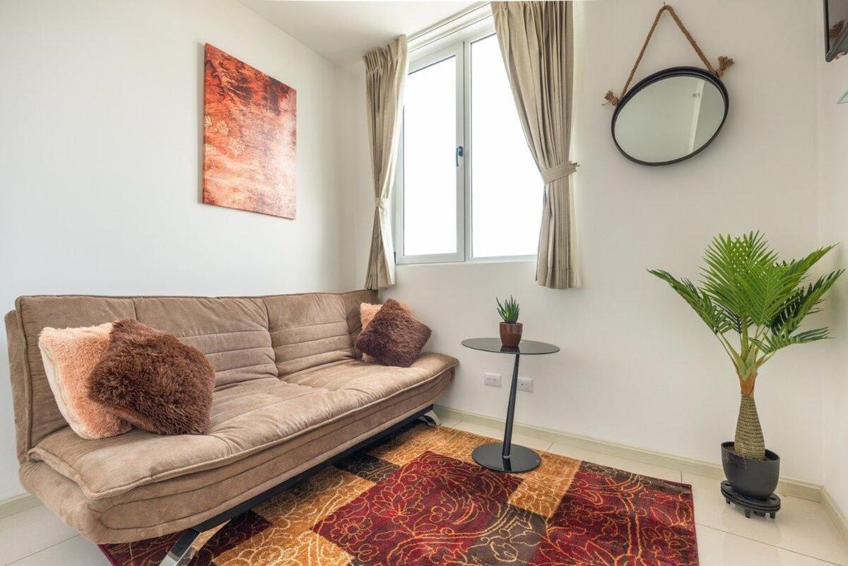 Boho Chic, Apart- Condo Cerca De Sjo Intl Airport Ередия Екстериор снимка