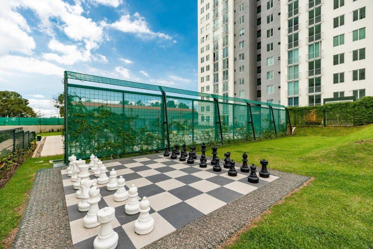 Boho Chic, Apart- Condo Cerca De Sjo Intl Airport Ередия Екстериор снимка
