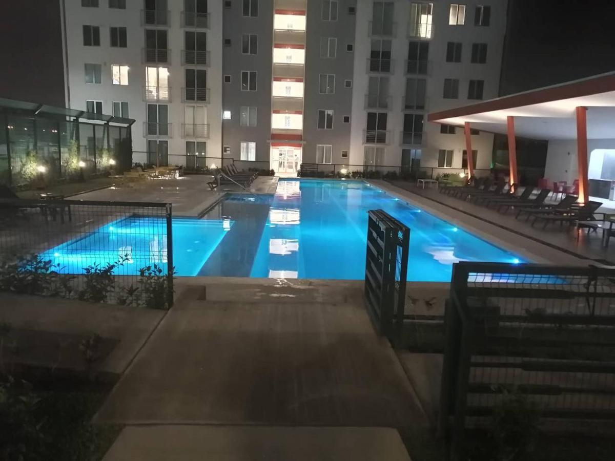 Boho Chic, Apart- Condo Cerca De Sjo Intl Airport Ередия Екстериор снимка