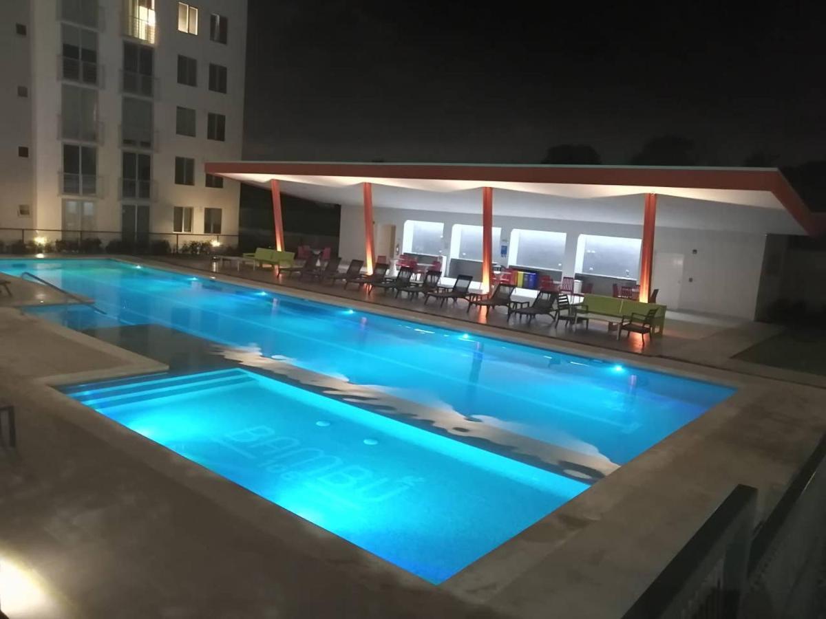 Boho Chic, Apart- Condo Cerca De Sjo Intl Airport Ередия Екстериор снимка